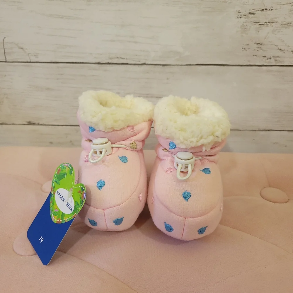 Pink Sherpa Lined Baby Booties with Blue Gold Pink Heart Accents Size 0-6 Months